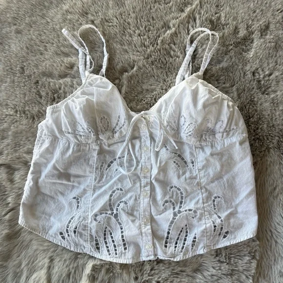 Free People Sweet Sami Battenberg Eyelet V-Neckline Sleeveless Top - Picture 2 of 7